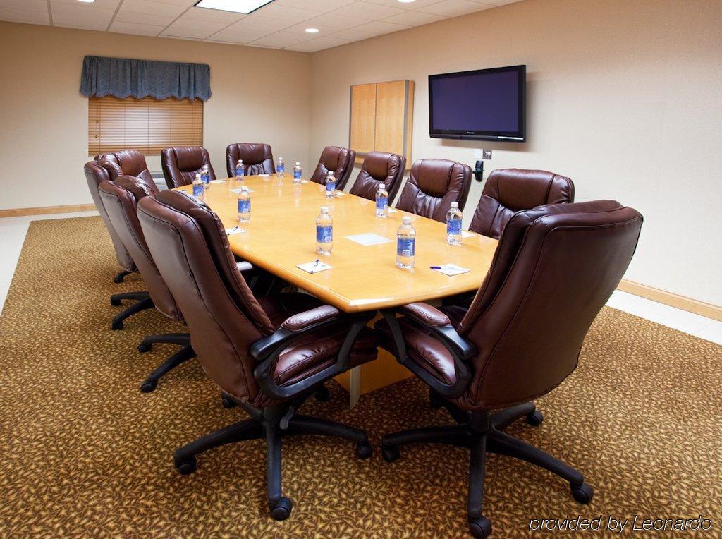 Holiday Inn Express Hotel & Suites Bay City By Ihg Зручності фото